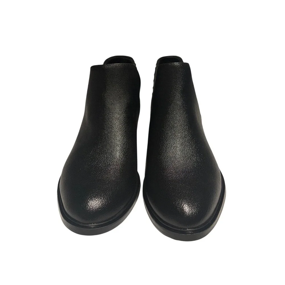 Baretraps Avril Black Faux Leather Cutout Ankle Boots Women's‎ Size 5.5 M